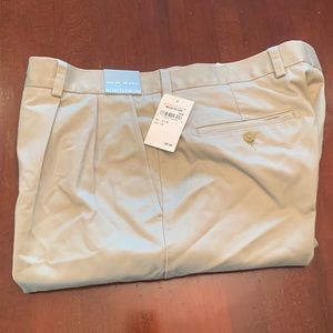 NWT Nordstrom khaki pants. Size 34 x 30. 97% cotton 3% xla. Smartcare.